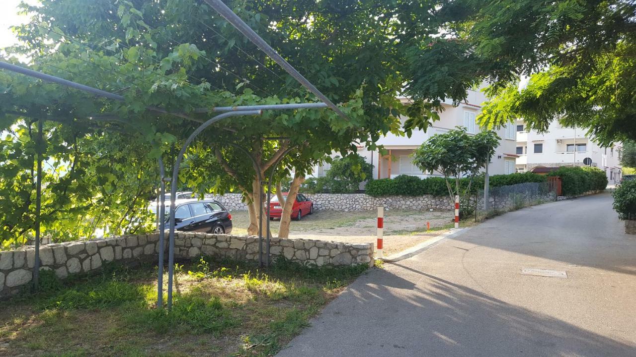 Apartments P&L Baška Екстериор снимка